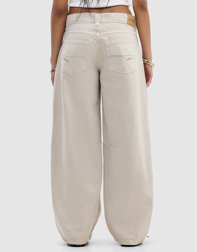 BDG By Urban Outfitters - Kayla Cocoon Jeans