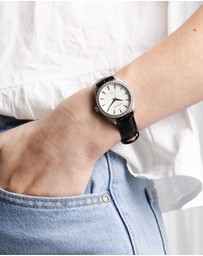 Maxum - Sydney - White Dial, Silver Tone Case & Black Leather Band
