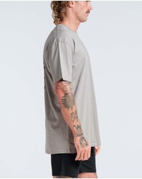 Vacancy Co - Endless Summer Tee
