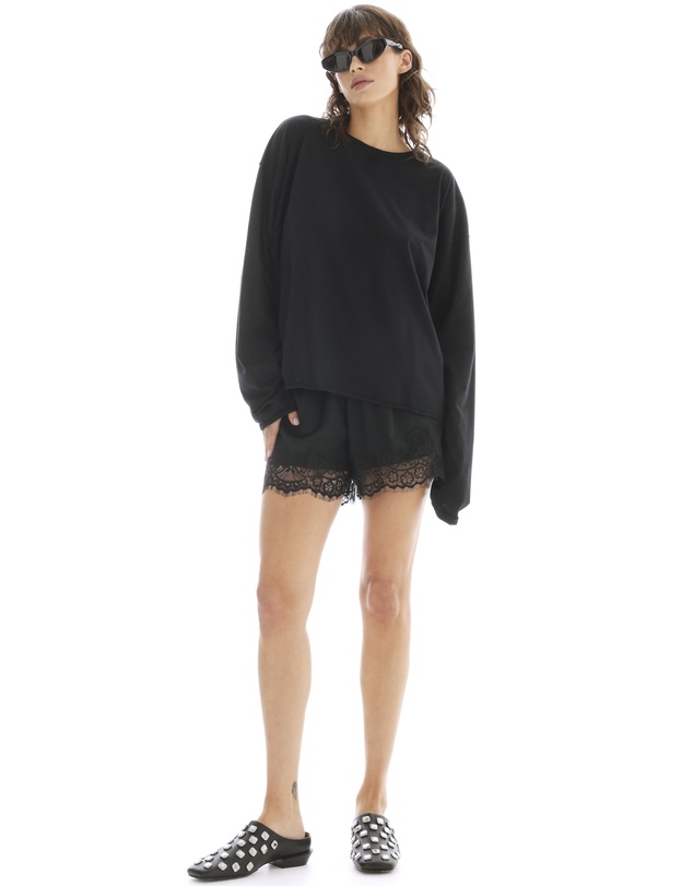 THE TALES - Heart Back Lace Long Sleeve Tee