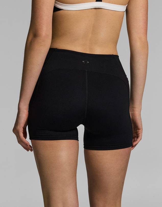 Rockwear - No Front Seam Pocket Mid Thigh Bike Shorts