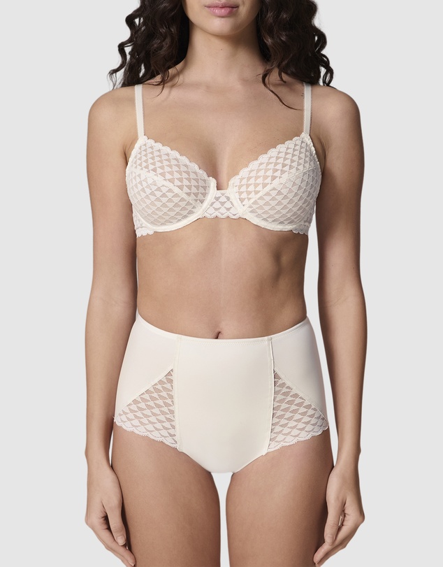 Simone Perele - Subtile Control Full Brief