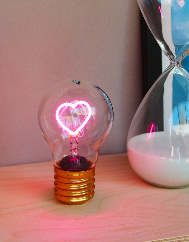 Suck UK - Cordless Lightbulb Heart