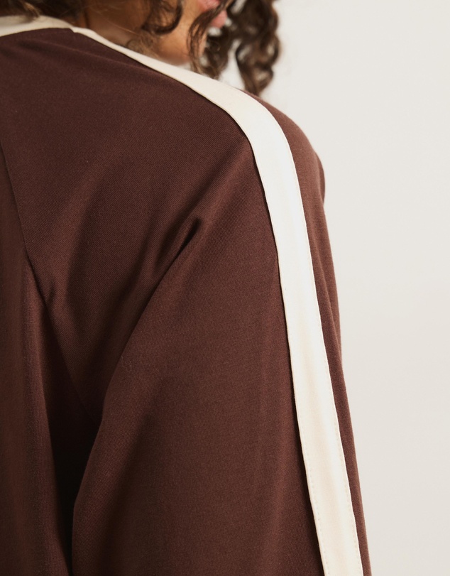 Atmos&Here - Contrast Trim Long Sleeve T-Shirt