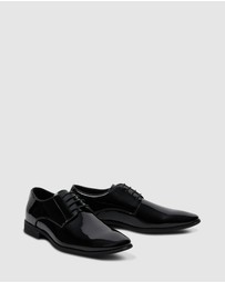 yd. - Flash Patent Shoe