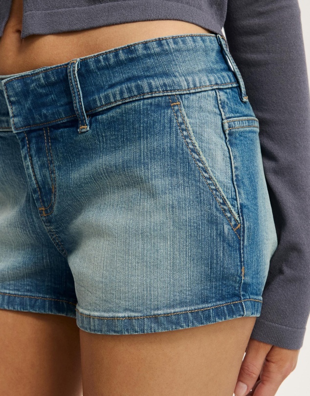 Cotton On - Micro Low Tailored Shorts