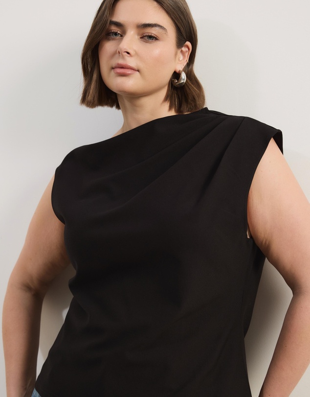 Atmos&Here Curvy - Amaris High Neckline Top