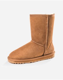 Ozwear Connection Uggs - Ugg Classic Short Boots (Water Resistant)