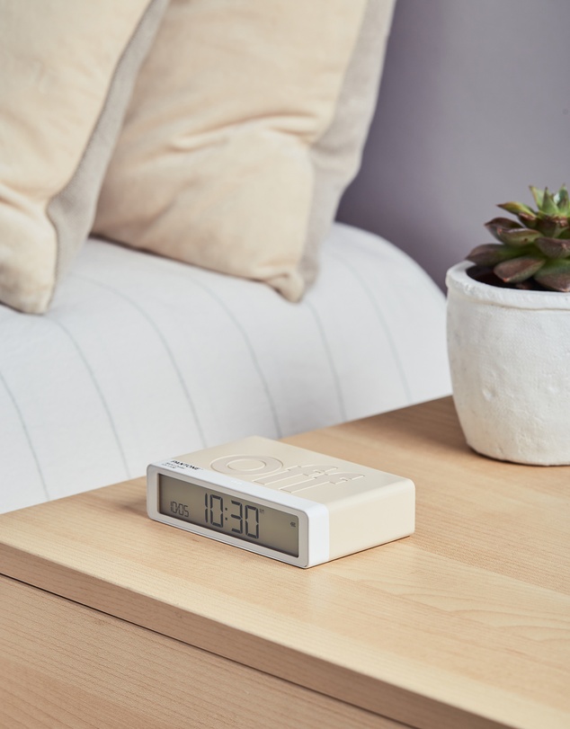 Lexon - Lexon Flip Classic Reversible Alarm Clock PANTONE - Sand