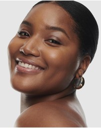 MAC - Studio Radiance Serum-Powered Foundation - NW43