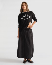 Decjuba - D-Luxe Long Sleeve Logo Top