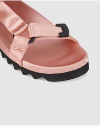Rollie - Sandal Tooth Wedge