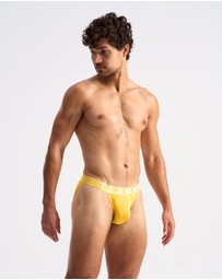 TEAMM8 - Spartacus Sports Brief