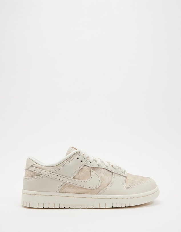 Nike - Dunk Low - Women's
