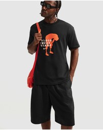 Nike - Sportswear Premium Essentials T-Shirt