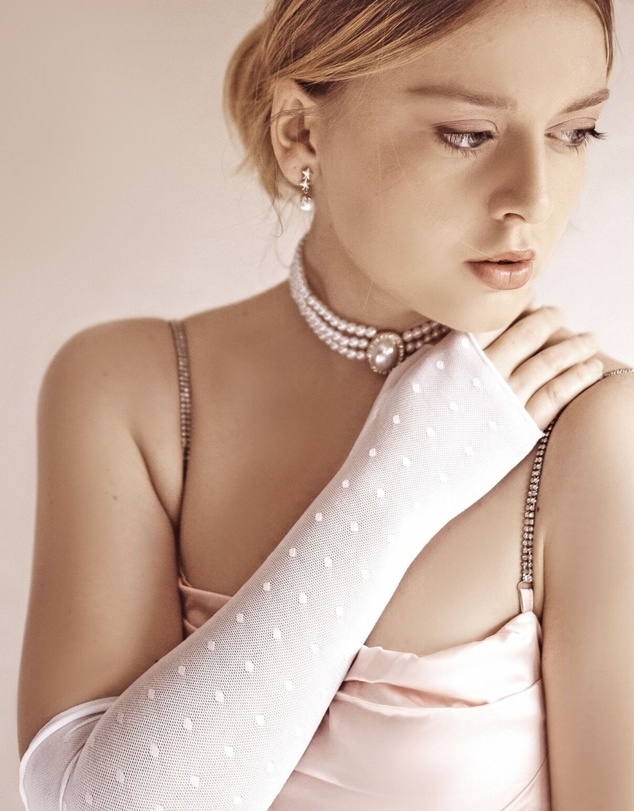 DENTS - Long Tulle Flock Dot Fingerless Mittens Gloves