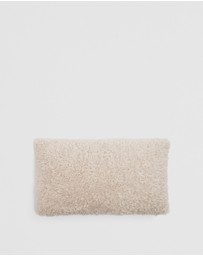 Country Road - Ruby 35x60 Cushion