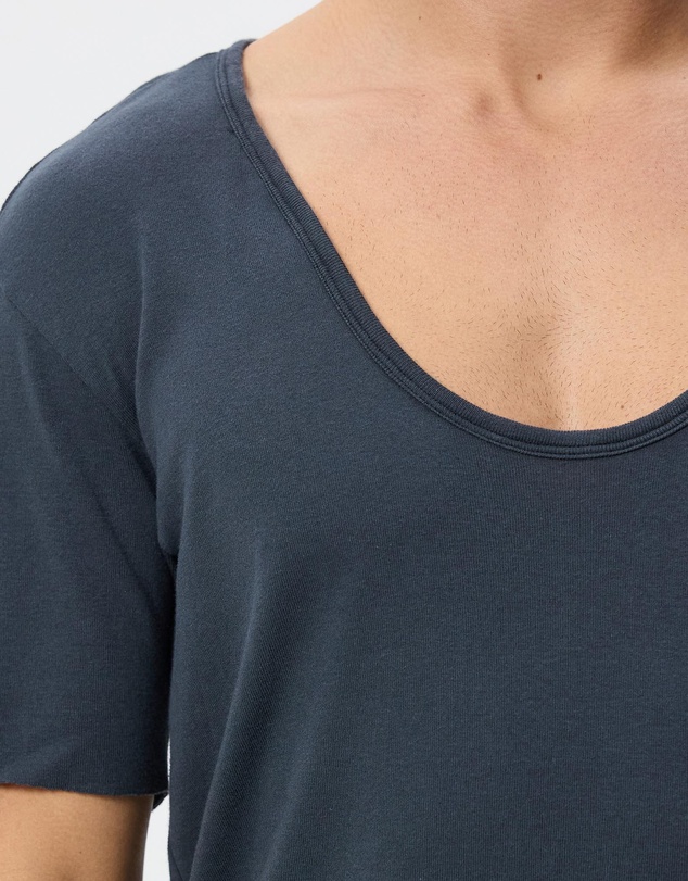 Surrounded By Ghosts - Grossite Slim Low Neck Rib Knit T-Shirt
