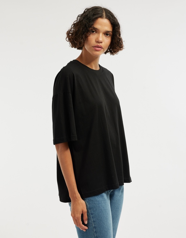 Amelius - Leah Boyfriend Tee