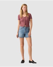 Levi's - Cinch Mid-Thigh Shorts