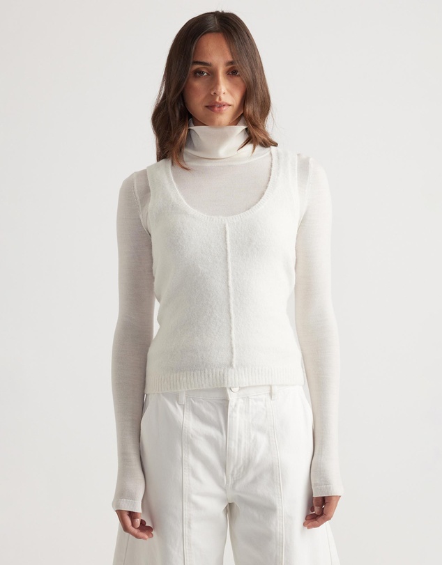 Decjuba - Tyla Fluffy Knit Tank