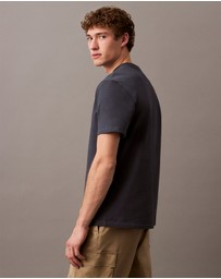 Calvin Klein Jeans - Emblem Logo Graphic Classic T-Shirt