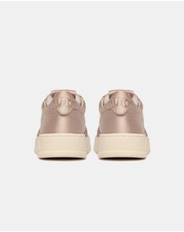 Autry - Medalist Low Sneakers - Women's