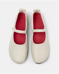 Camper - Right Nina