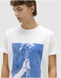 Neuw - Blume Tee