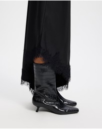 AERE - Maria Leather Kitten Heel Boots