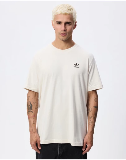 adidas Originals - Essentials Loose Fit T-Shirt - ICONIC EXCLUSIVE
