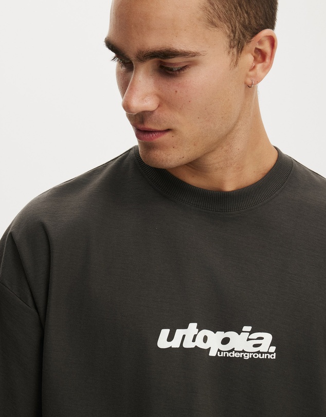 Cotton On - Cropped Fit Graphic T-Shirt