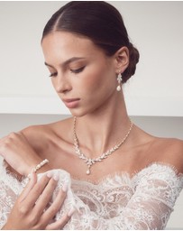 The White Collection - Courtney Pearl - Classic Gold Pearl Bridal Necklace