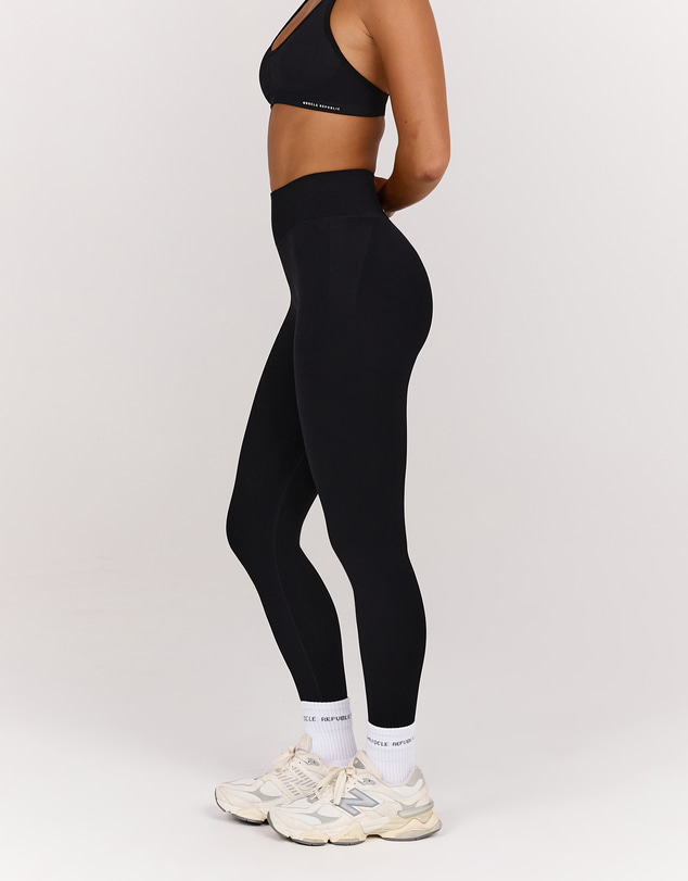 Muscle Republic - Seamless Invisible Scrunch Full Length Leggings
