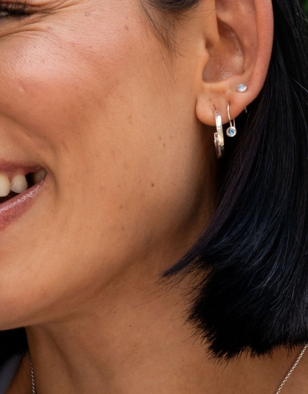 Dower & Hall - Women's 3mm Aquamarine Dewdrop Studs In Sterling Silver