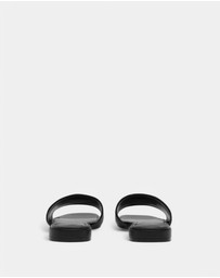 GUESS - Tamsea Sandals