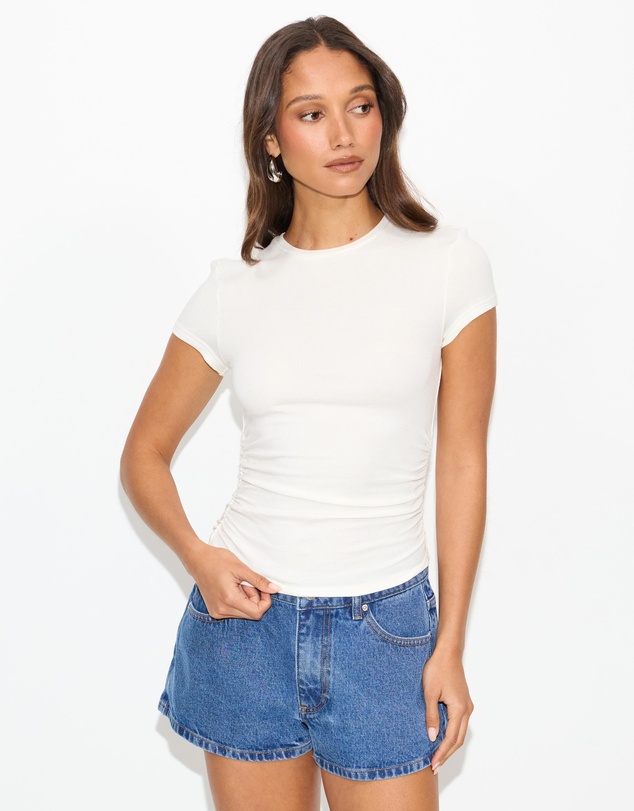 Dazie - Kayla Ruched Short Sleeve Top