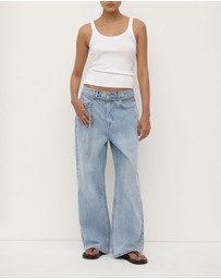 Assembly Label - Loose Fit Jeans