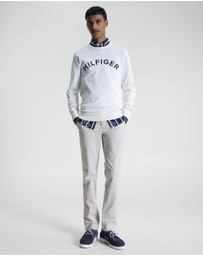 Tommy Hilfiger - 1985 Essential Bleecker Slim Fit Chinos