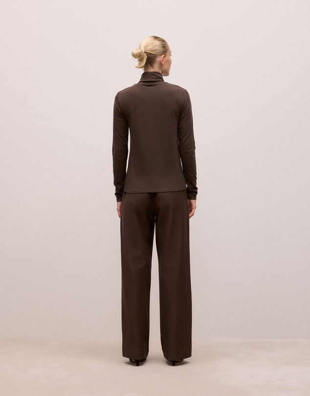 Trenery - Soft Rib Rollneck in Coffee Bean