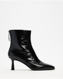 AERE - Karina Leather Ankle Boots