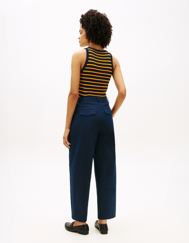 Tommy Hilfiger - Barrel Leg Mid Rise Chinos
