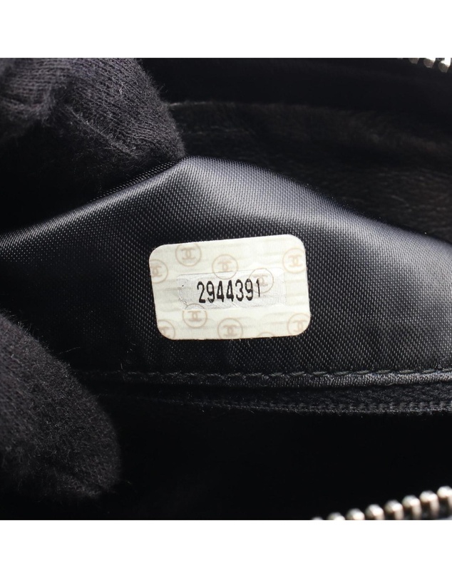 Pre-Loved by Azura Reborn - Pre-Loved CC Quilted Caviar Camera Bag