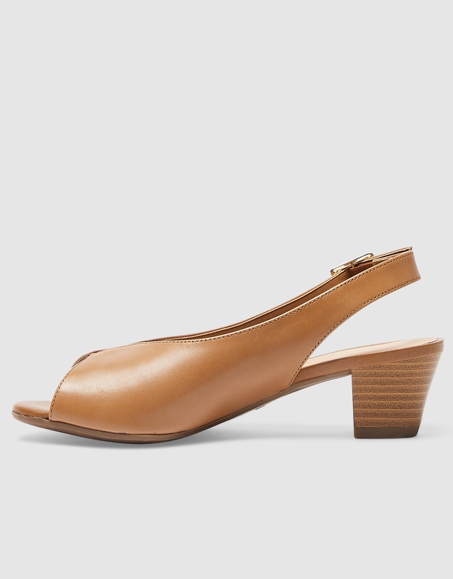 Wide Steps - Hilda