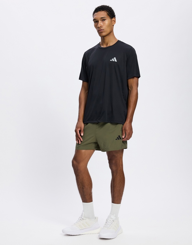 adidas Sportswear - 5in Essentials Three Stripes Chelsea Shorts