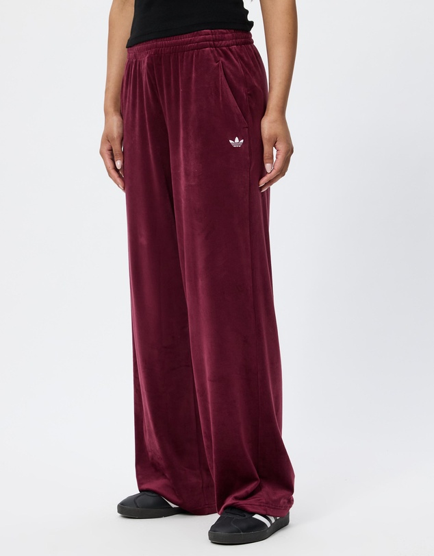 adidas Originals - Essentials Velour Pants