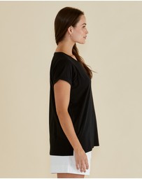 Betty Basics - Caia Crew Tee