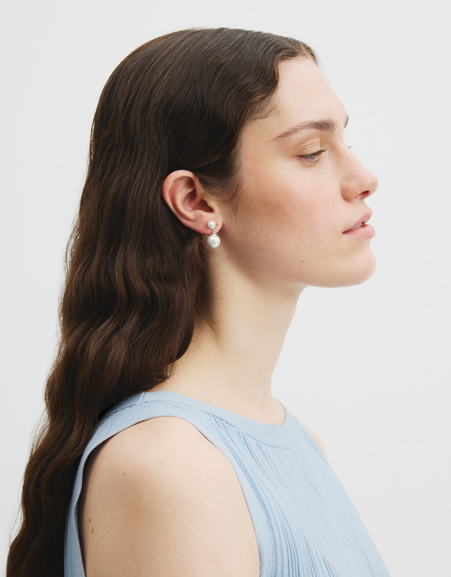 Country Road - Mini Pearl Drop Earring