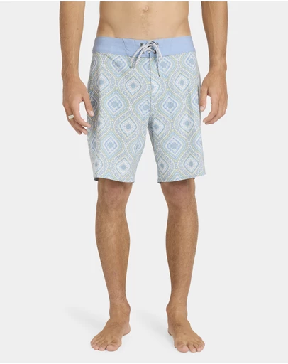 Billabong - Mens Good Times Pro Performance 17.5
