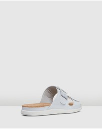 Clarks - Step June Sun